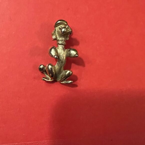 Vintage Sarah Coventry 1966 "Frenchie" Goldtone Poodle Pin, Signed. - Picture 6 of 8